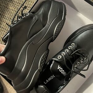 LAMODA Black Women's Platform Shoes